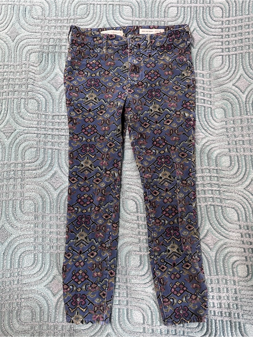 UO Patterned Skinny Jeans - Stretch Corduroy